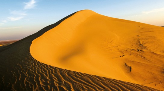 Dune de sable dans le désert