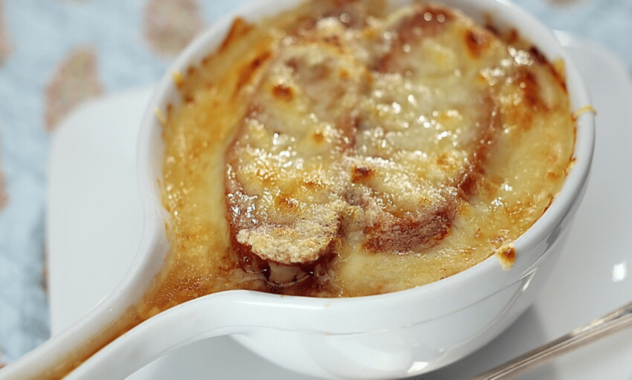 Zuppa di formaggio gratinata