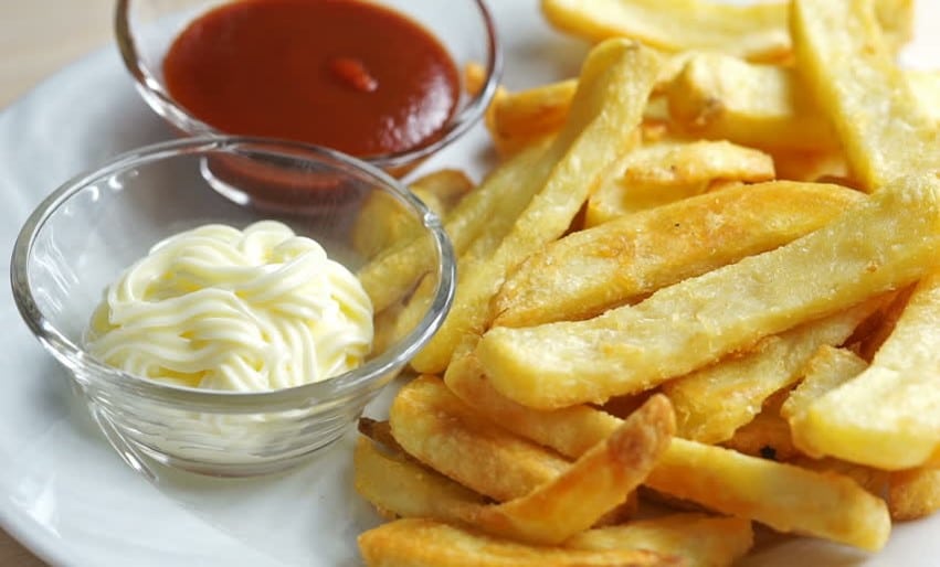 Pommes frites et sauces à frites