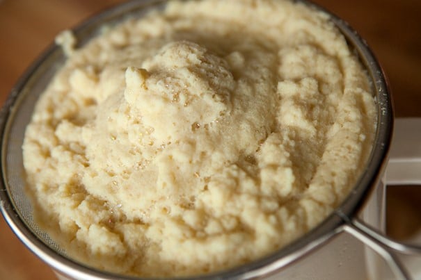 Residuo di okara prodotto dal latte di soia