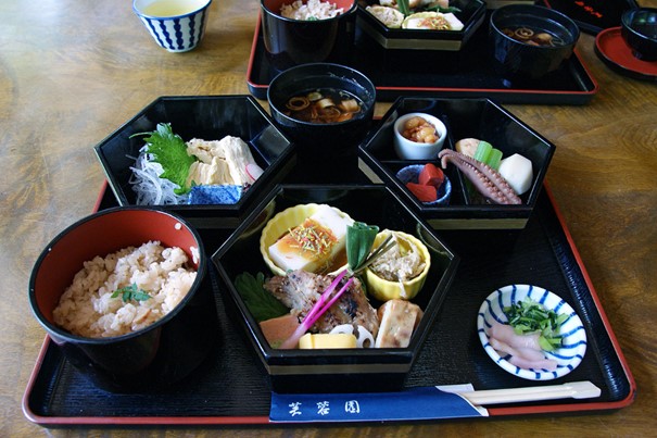 An informal Fuyoen kaiseki in Ōtsu