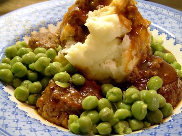 Fagots accompagnés de purée de pommes de terre et pois marrowfat