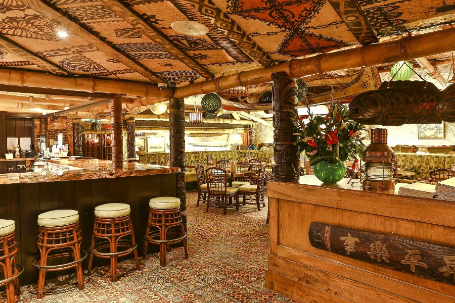 Trader Vic's lounge and bar in London