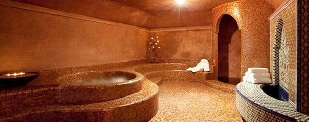 Steam bath in an oriental hammam