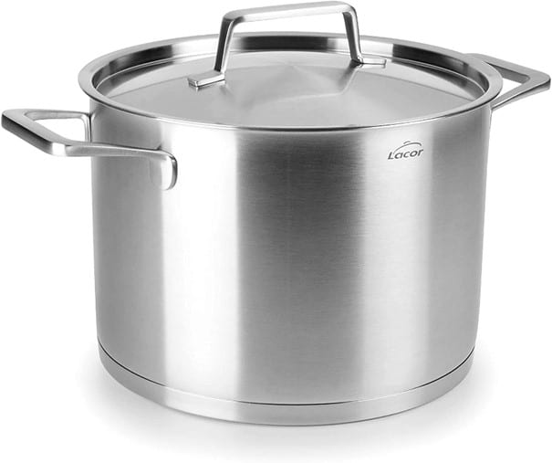 Panela de aço inox com duas alças e tampa