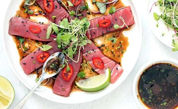 Tonijn crudo met limoenmarinade