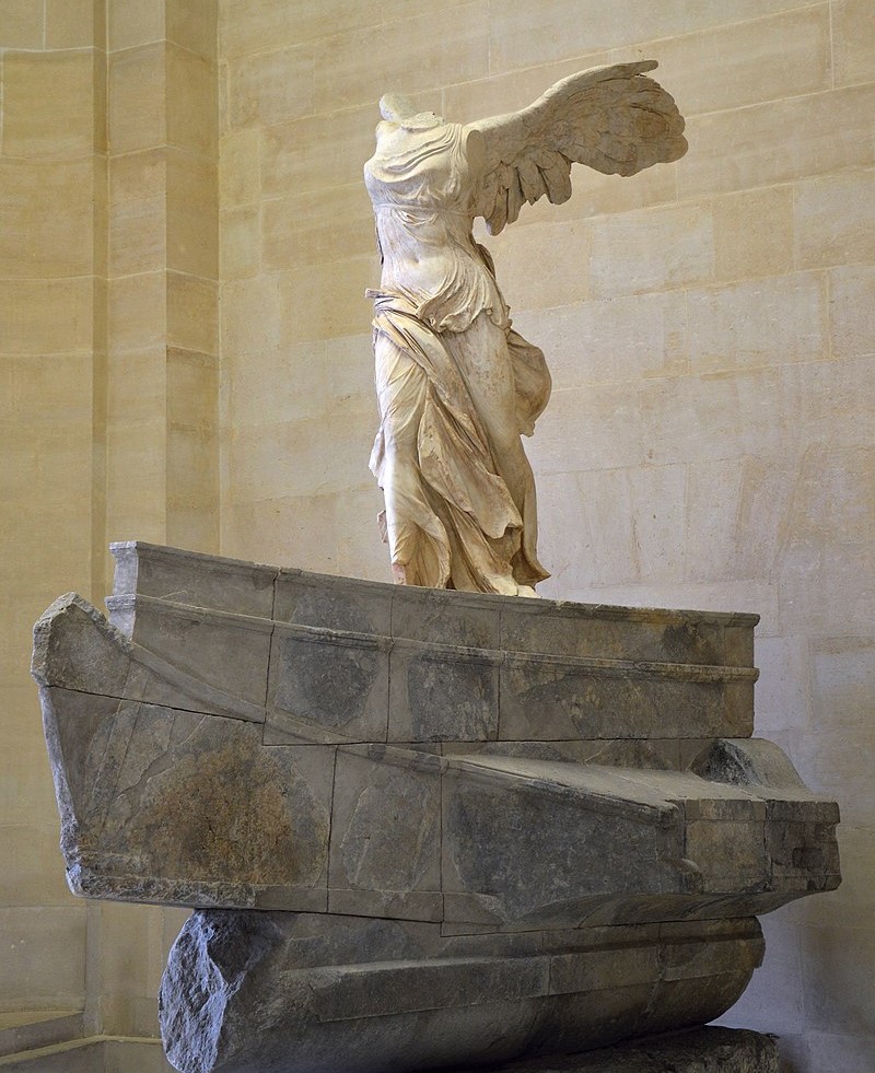 La Victoire de Samothrace au musée du Louvre