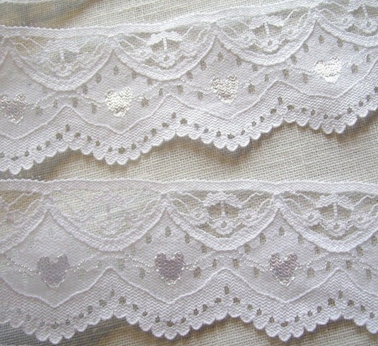 Festons en dentelle