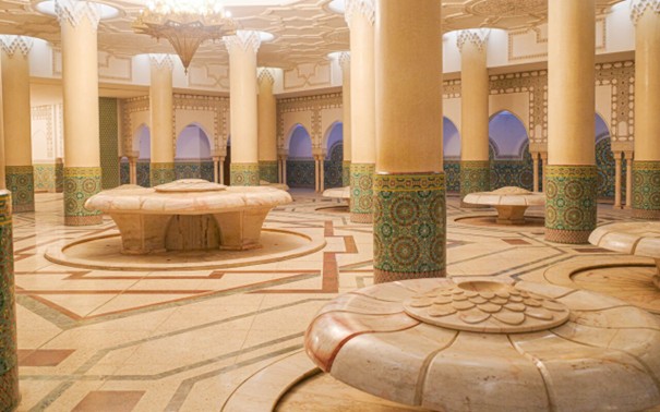 La grande salle des ablutions de la grande Mosquée Hassan II à Casablanca