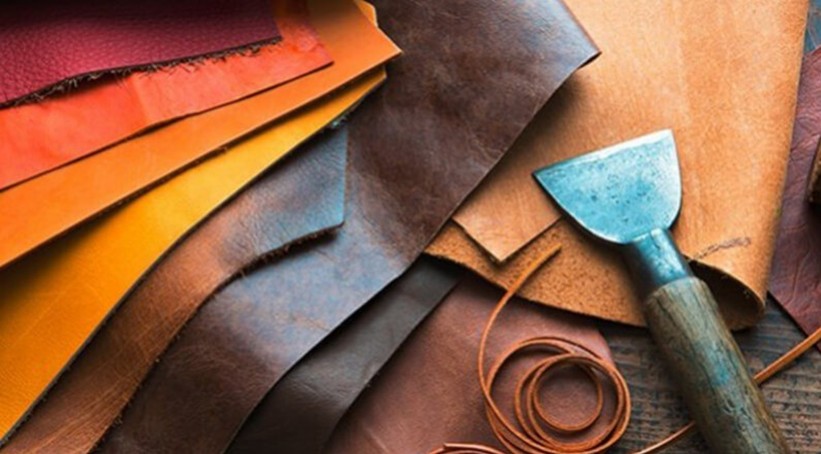 Cuirs de différentes couleurs