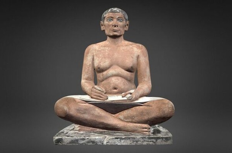 Le scribe accroupi du musée du Louvre