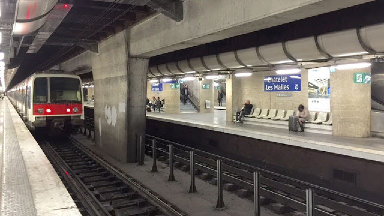 Métro de la station Châtelet-Les Halles à Paris