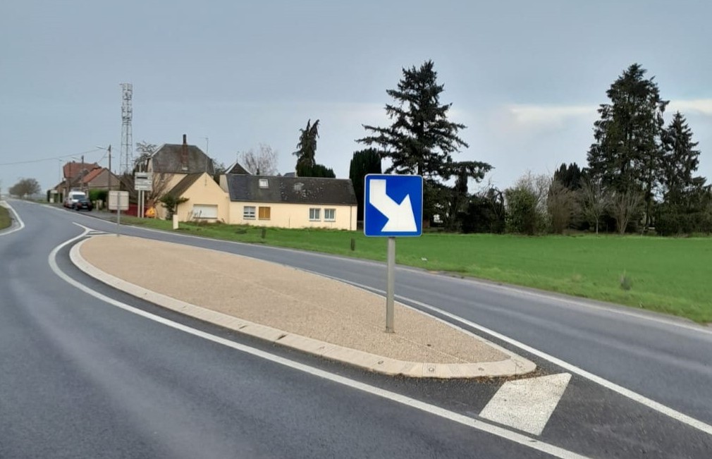 Terre-plein central d’une route