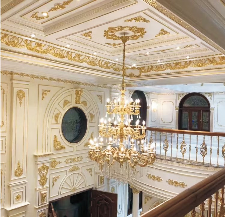 Moulures de plafond et moulures murales